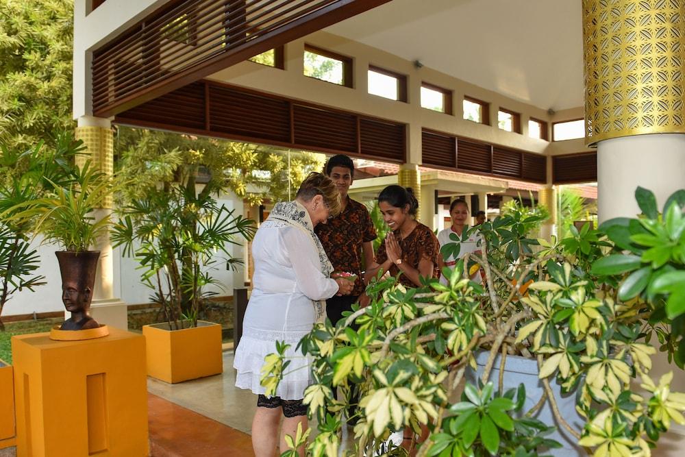 Serene Pavilions Wadduwa Luaran gambar