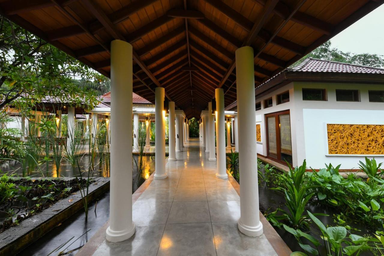Serene Pavilions Wadduwa Luaran gambar